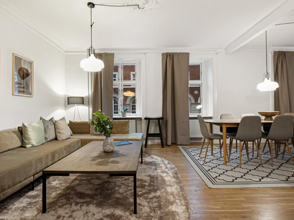 Sanders Stage - Enchanting Four-Bedroom Apartment Near Nyhavn Kopenhag Dış mekan fotoğraf